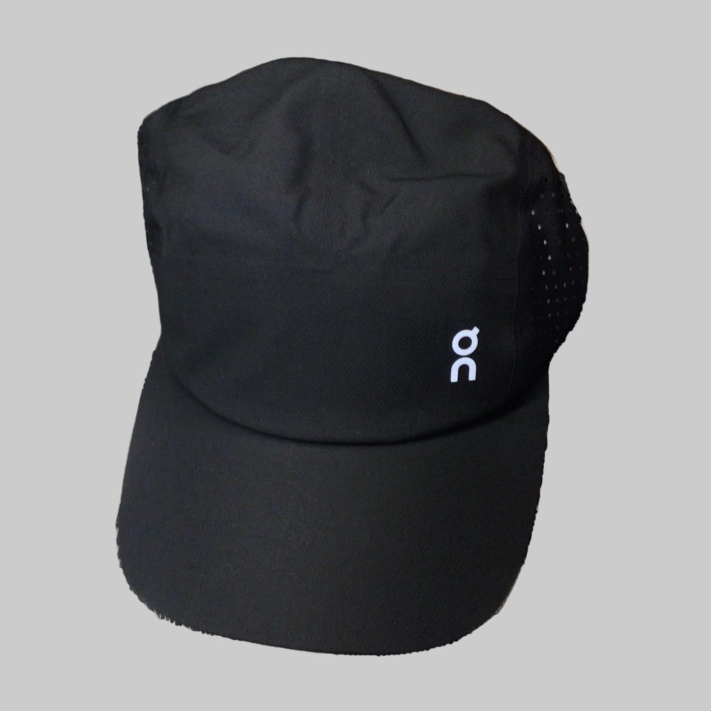 Lightweight Cap Unisex | ON RUNNING