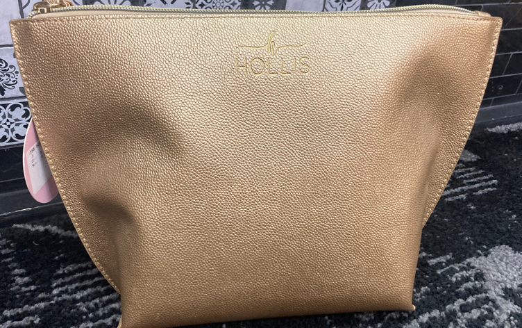 Camilla Couture | HOLLIS