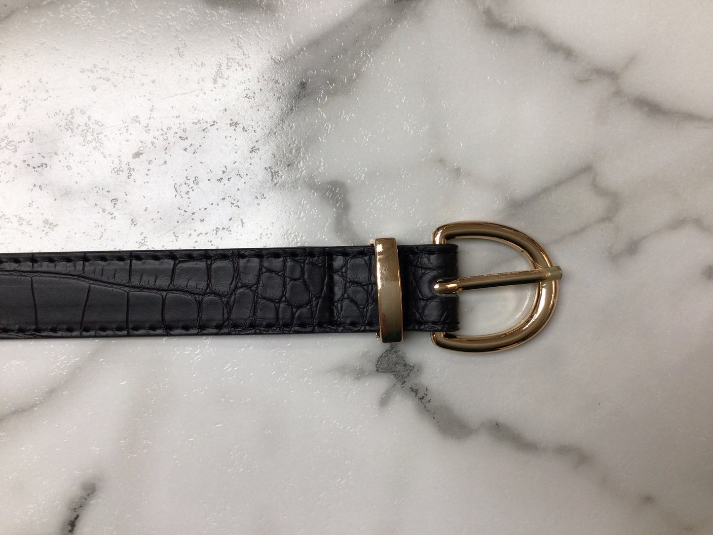 Round Buckle Leather Belt | LILY CLOTHING