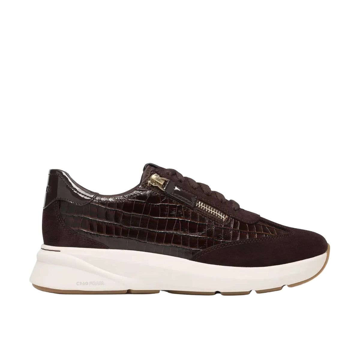 Code R Run | CLARKS