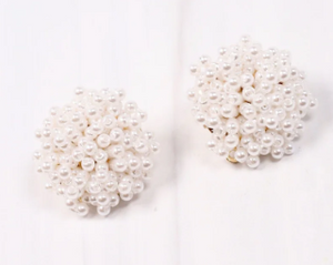 Bubsy Pearl Cluster Earrings | CAROLINE HILL