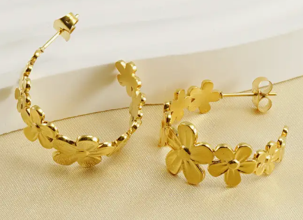 Flower Stud Hoop Earrings | LILY CLOTHING